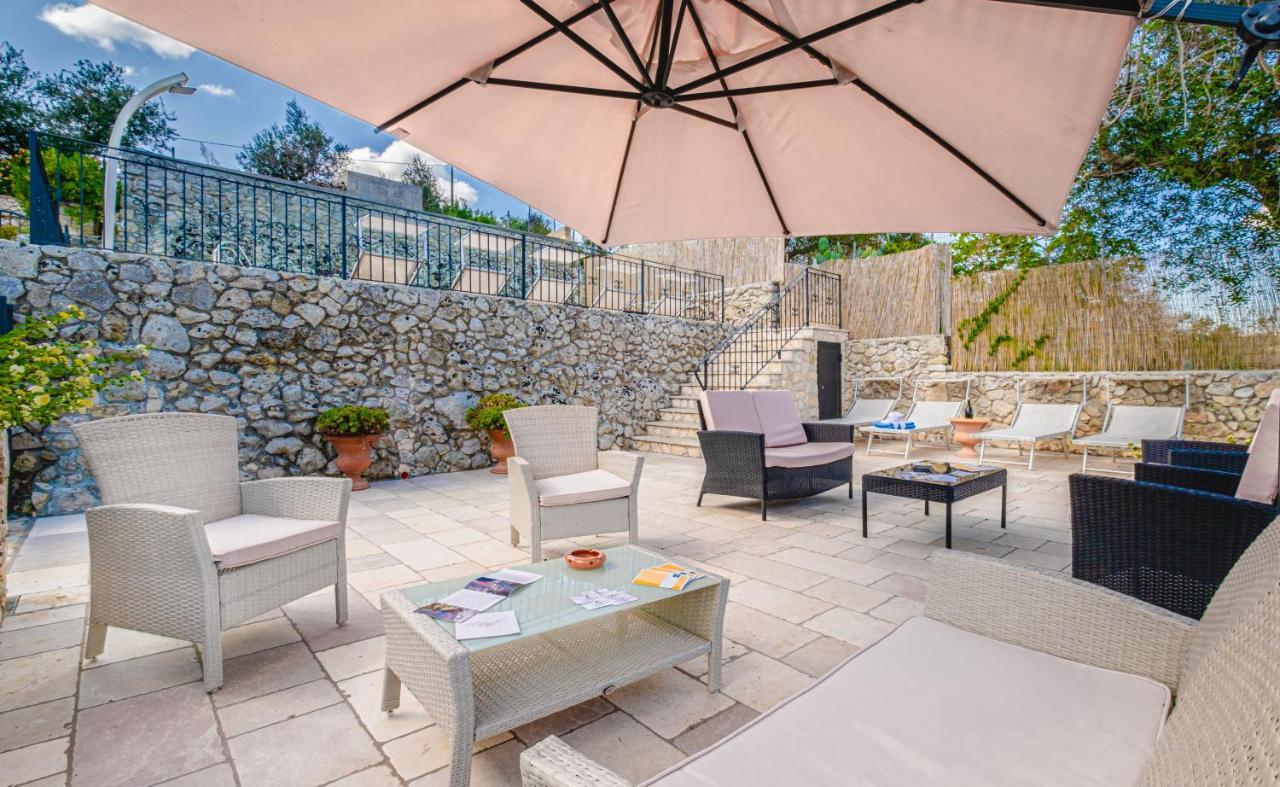 Villa Vanessa Con Piscina Privata - Castro Castro  Exteriör bild