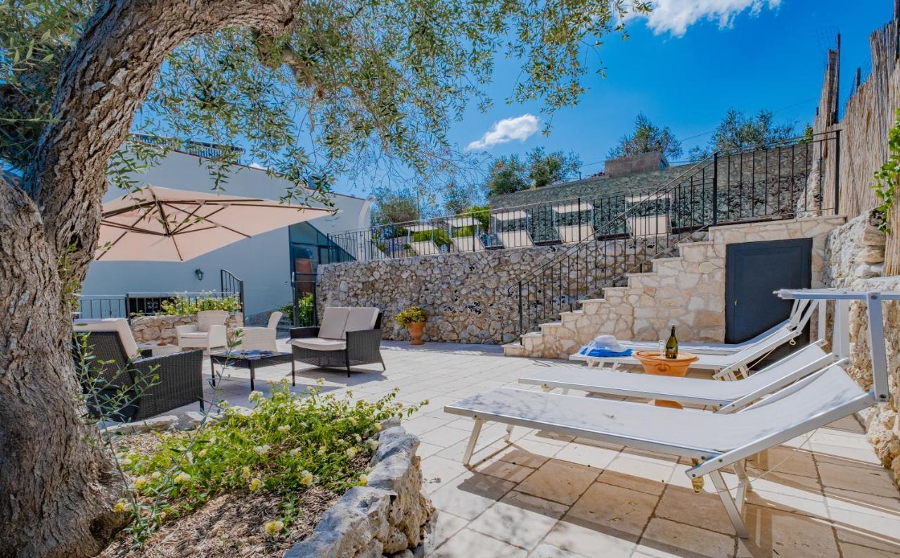 Villa Vanessa Con Piscina Privata - Castro Castro  Exteriör bild