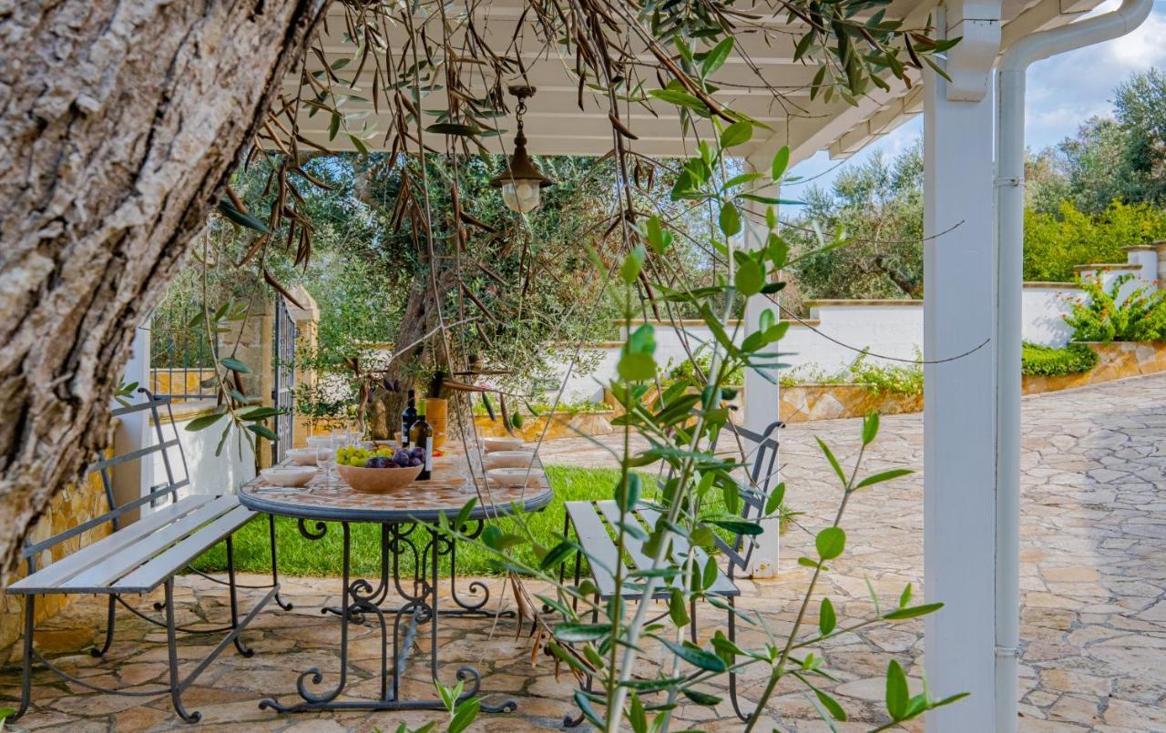 Villa Vanessa Con Piscina Privata - Castro Castro  Exteriör bild