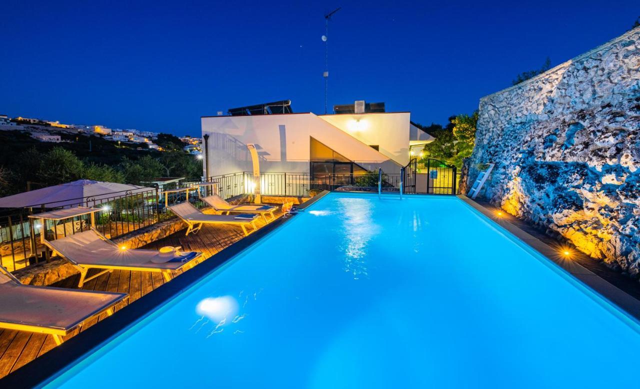 Villa Vanessa Con Piscina Privata - Castro Castro  Exteriör bild