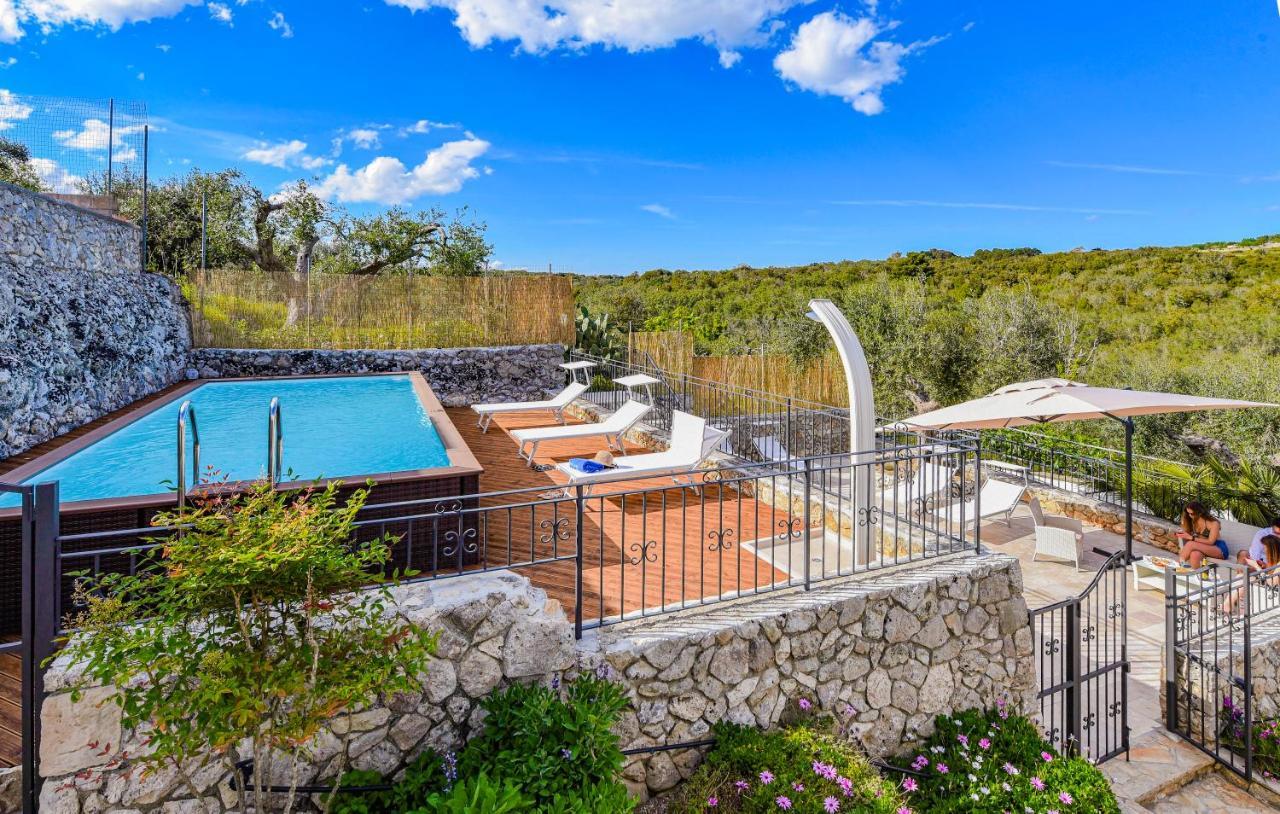 Villa Vanessa Con Piscina Privata - Castro Castro  Exteriör bild