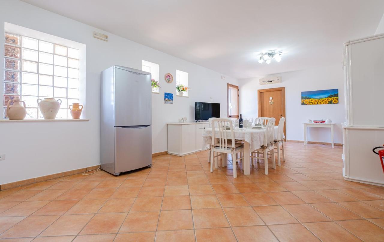 Villa Vanessa Con Piscina Privata - Castro Castro  Exteriör bild